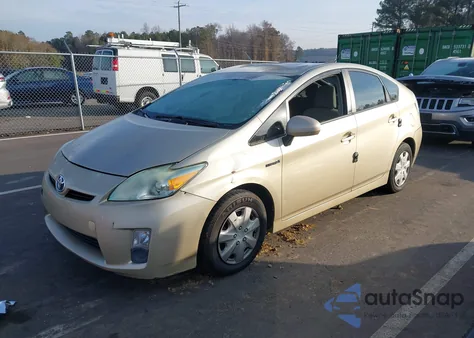 2011 Toyota Prius Two z USA, uszkodzony, nr VIN JTDKN3DU3B1364385